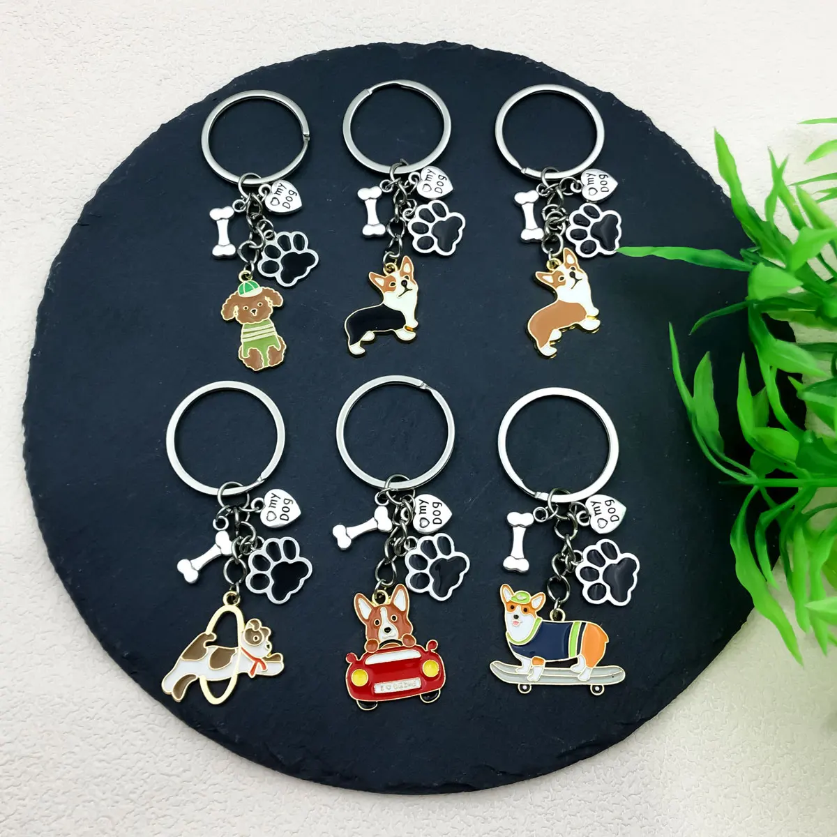 1pc Cartoon Cute Pet Dog Keychains Pet Commemorative Keychains Wallet Bags Backpacks Pendants For Dag Mom Dad, Pet Lovers