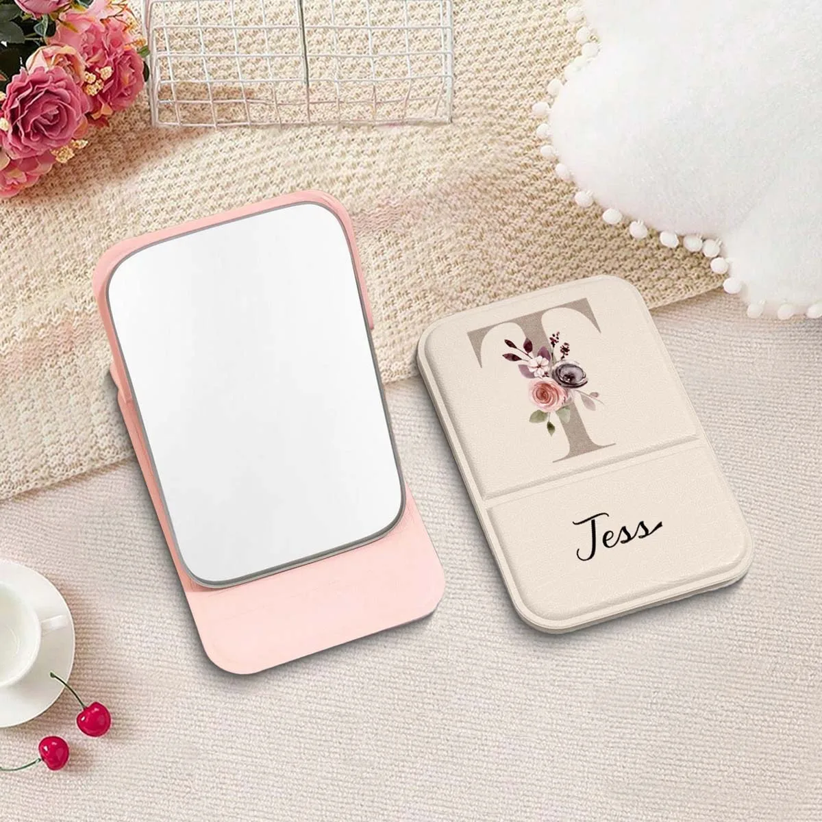 1 custom PU makeup mirror Ultra-thin and lightweight PU leather compact makeup mirror Folding Mirror for Girls and Girls Girl's