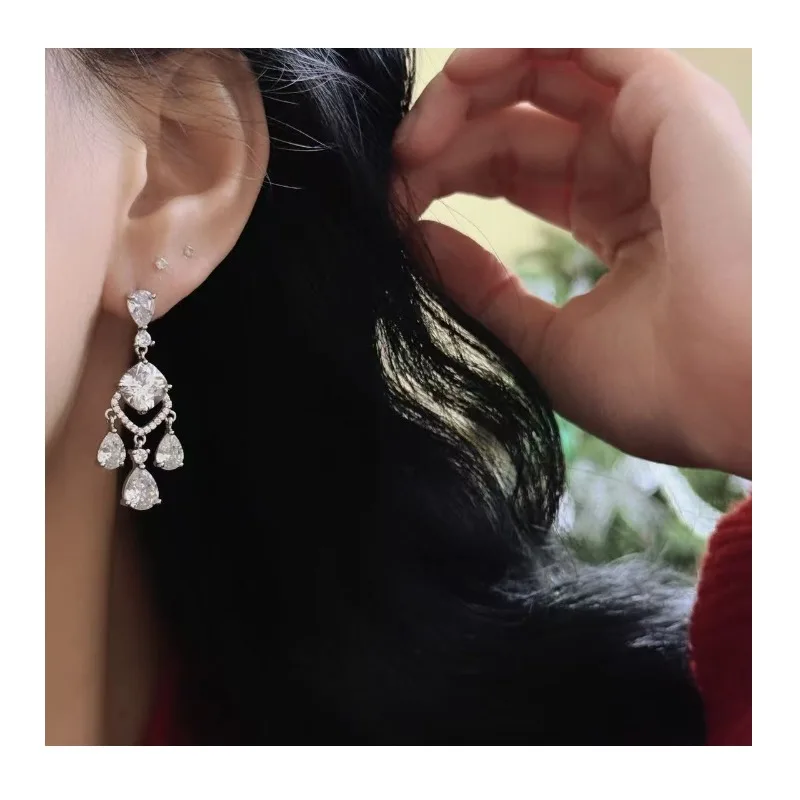 

Zircon Rhombus Water Drop Fringed Stud Earrings Cold Wind Elegant Temperament Versatile Earrings Light Luxury High Sense Silver