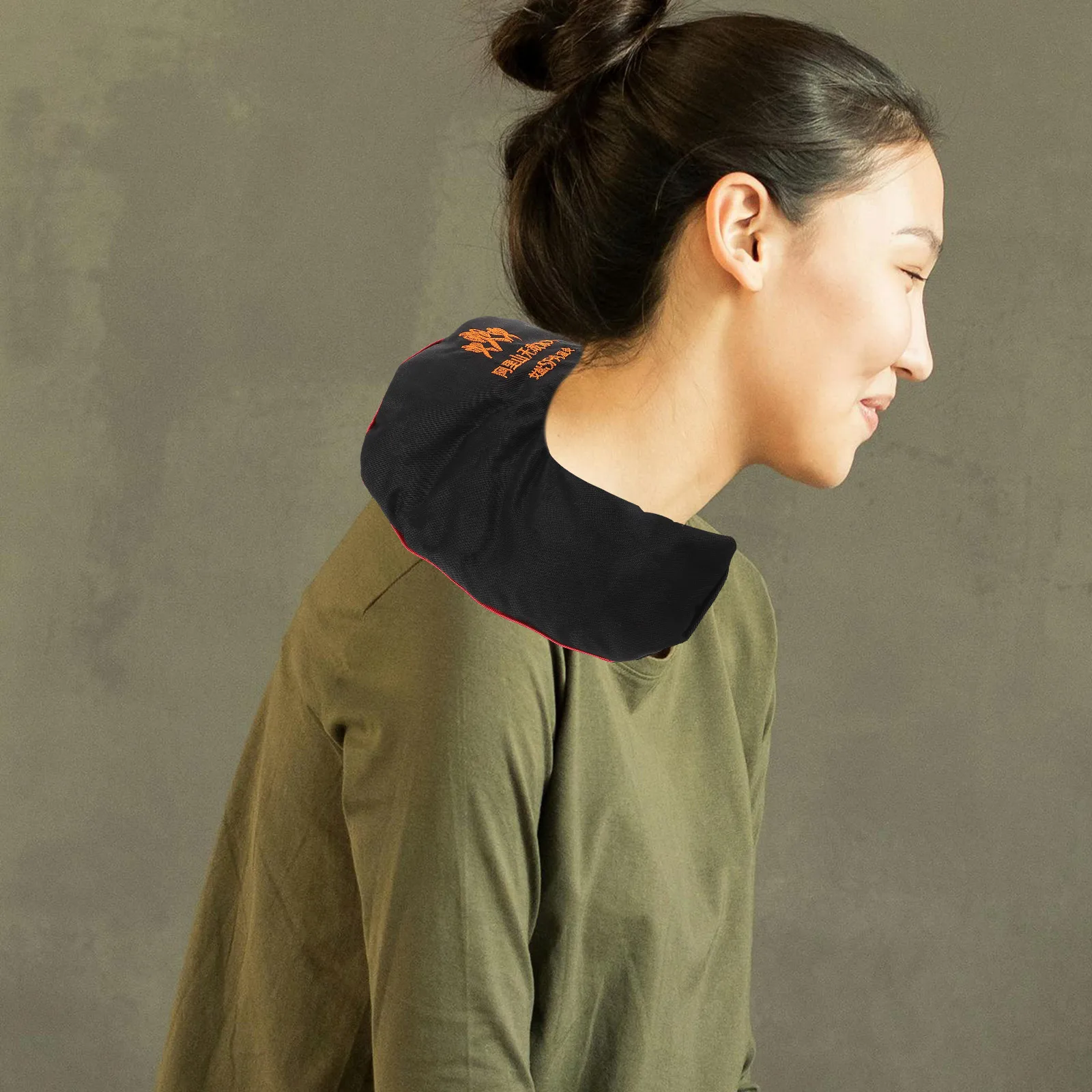 

Hot Compress Salt Bag Reusable Heating Pad For Neck Pain Relief Portable Neck Warmer Multi-Use Household Therapy Pillow