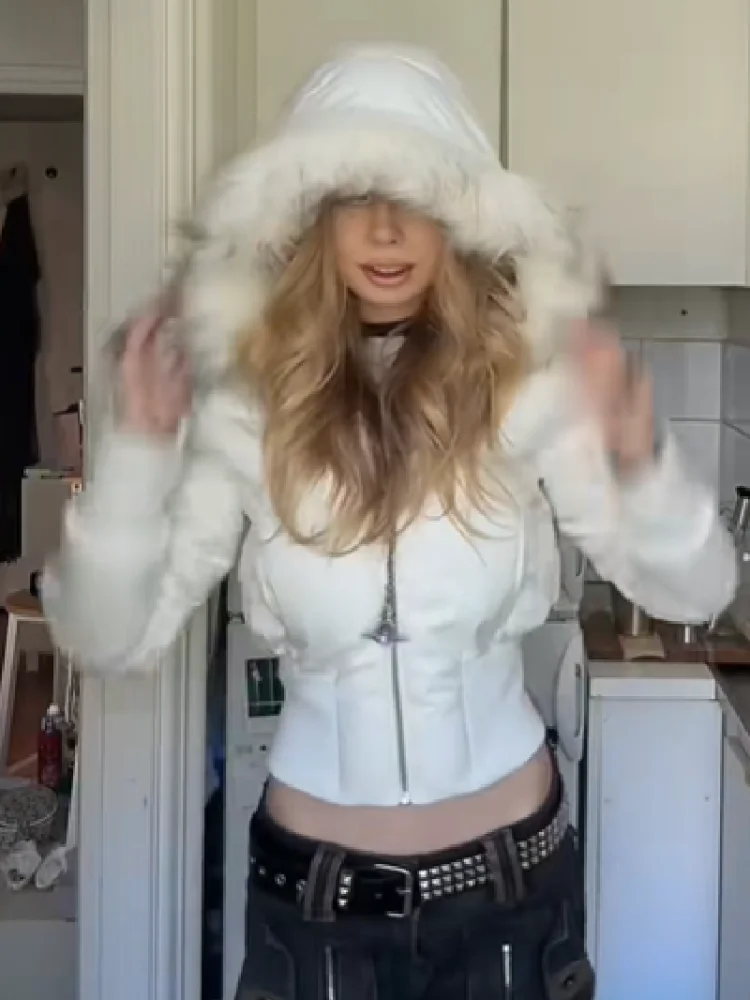 

2025 High Street New Lady Outwears Full Winter Faux Fur Collar Hooded Jacket For Women Slim Waist Solid Crop Warm Padded Coat