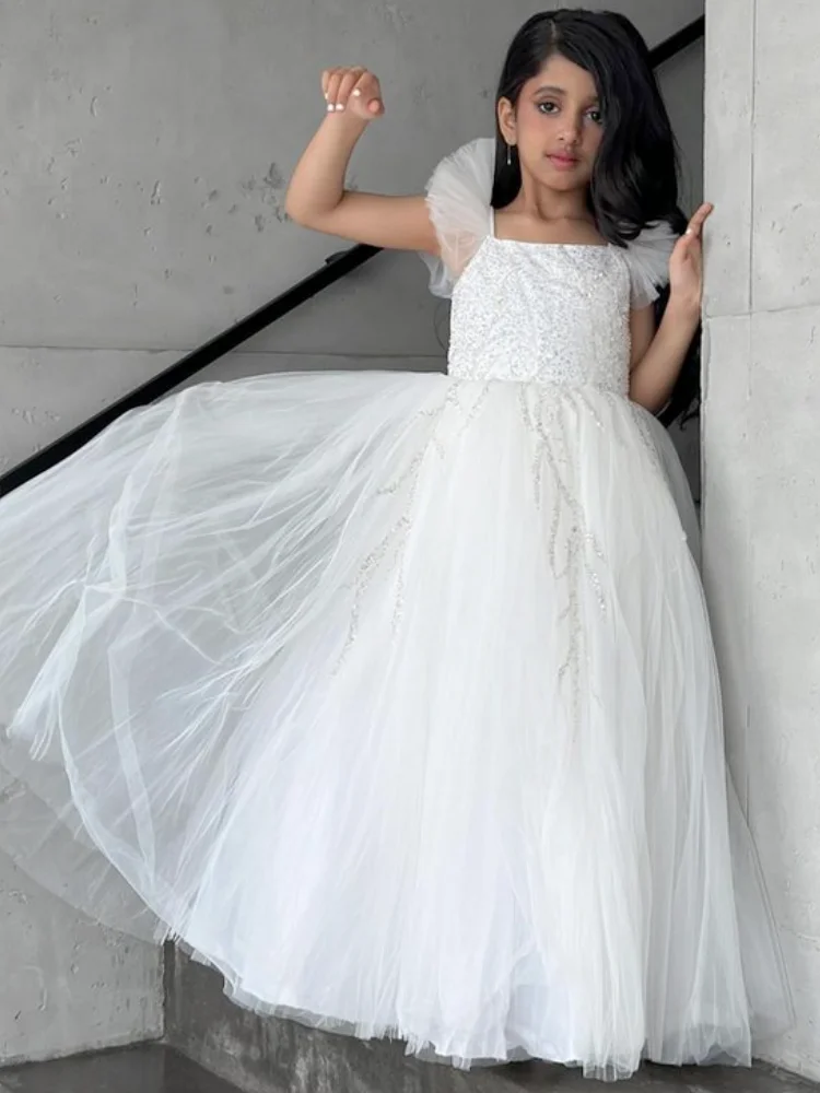 Flower Girl Dresses White Tulle Puffy Sequin Flory Sleeveless For Wedding Birthday Party Holy Communion Gowns