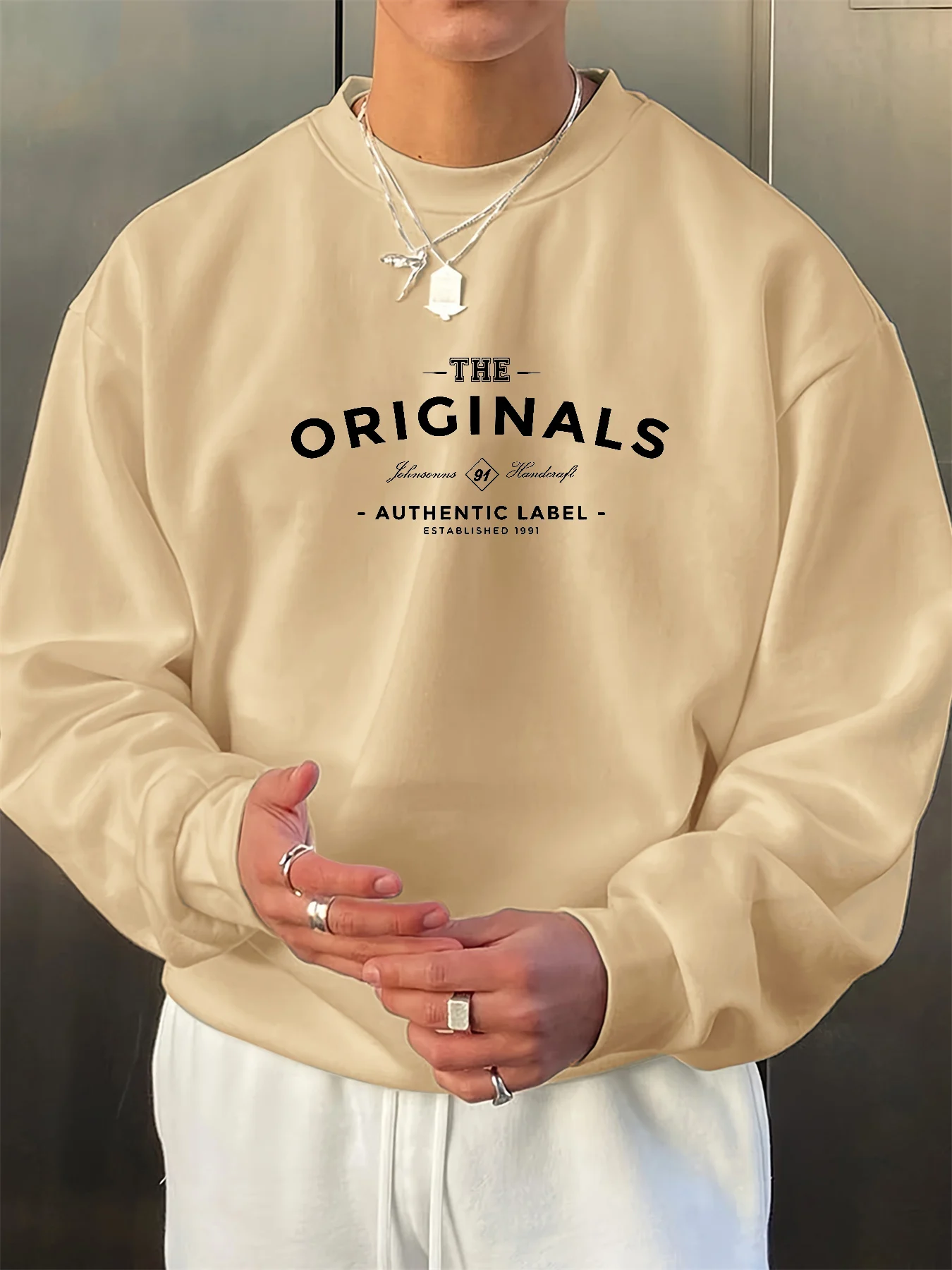 

Men's autumn and winter warm casual loose fashion classic letter pattern printed long sleeved round neck sweatshirt