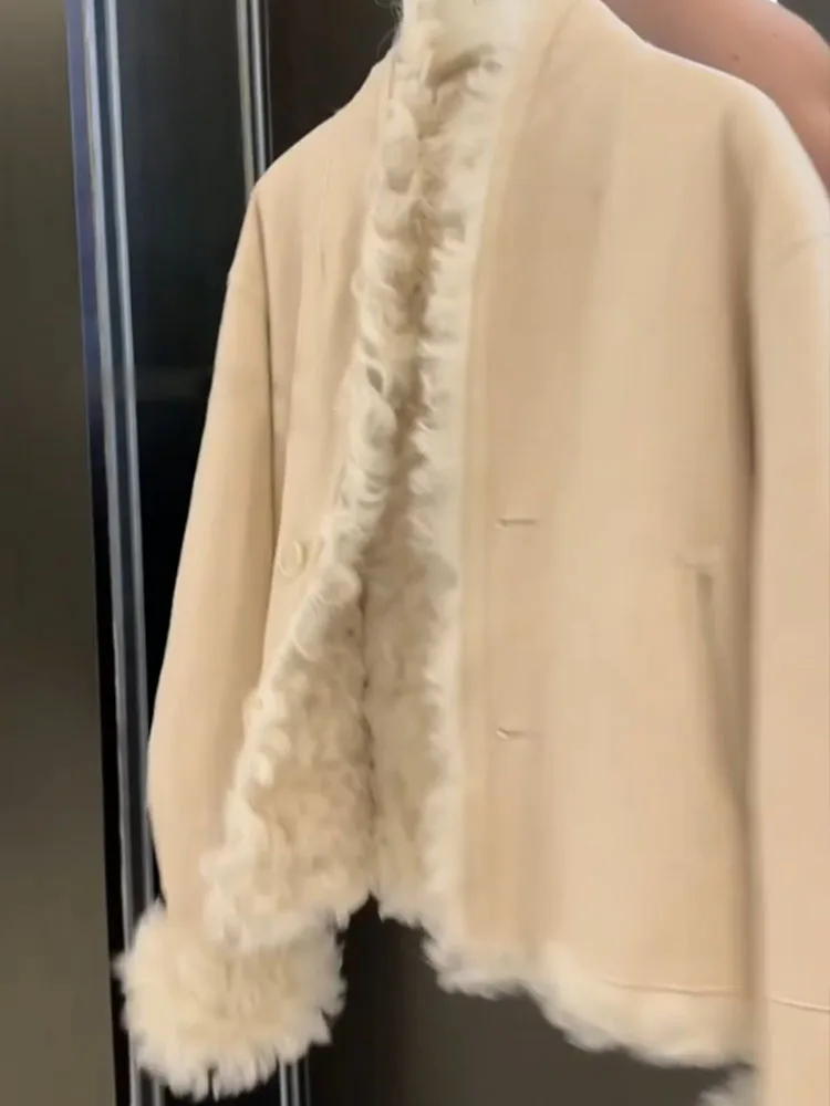 جاكيت نسائي كوري فاخر مبطن بالفرو والجلد، لون مشمشي، مقاس صغير، أنيق لفصل الشتاء...