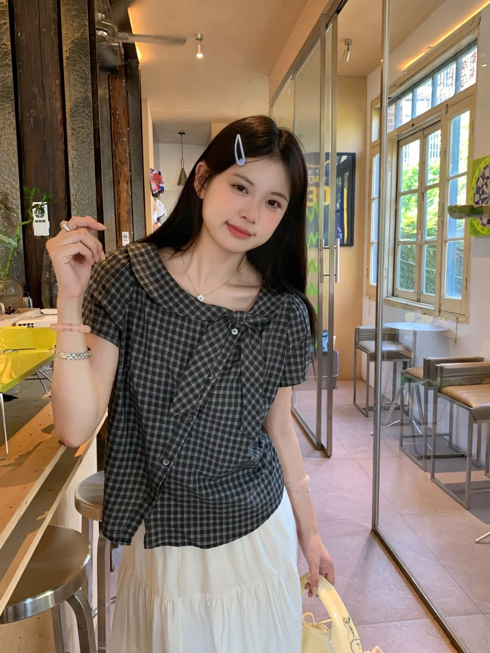 

Корейская стильная клетчатая рубашка с коротким рукавом, женская повседневная свободная блузка с узлом, весенняя универсальная омолаживающая модель для похудения