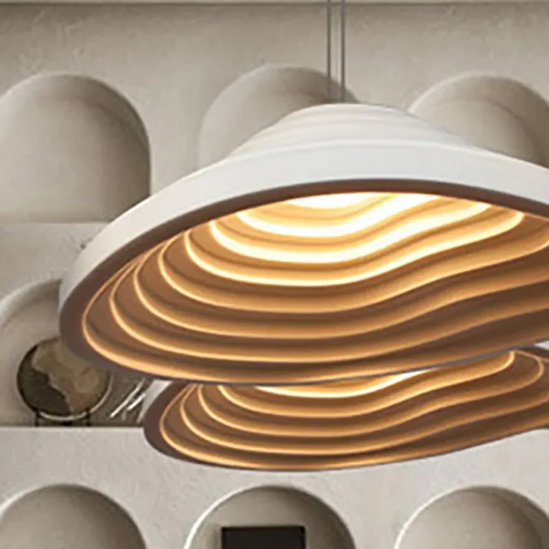 Lampe Suspendue en PE au Design Artistique Moderne, Luminaire Décoratif d'Nik, Idéal pour une Salle à Manger, un Bar ou une Cuisine