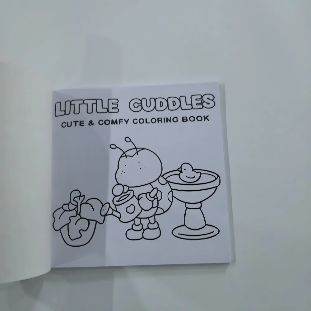 كتاب تلوين لطيف ومريح من Little Cuddles - رسم تخفيف التوتر للبالغين هدية مثالية لحفلات أعياد الميلاد وأعياد الميلاد وعيد الميلاد