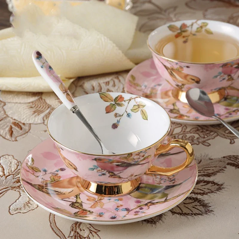 European Coffee Cup Set Pink Flower Bird Creative Ceramic Gold Rim Bone China Tea Cup & Saucer Set with Spoon Beautiful Gift