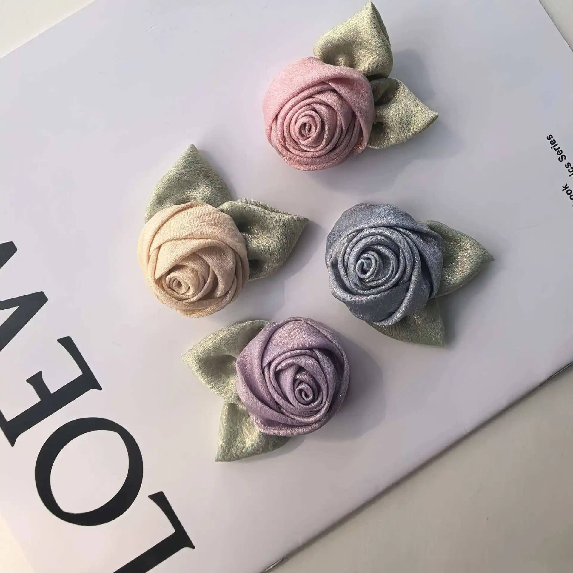 3PCS 4cm fabric rose flower clothing accessories cloth patch with leaves