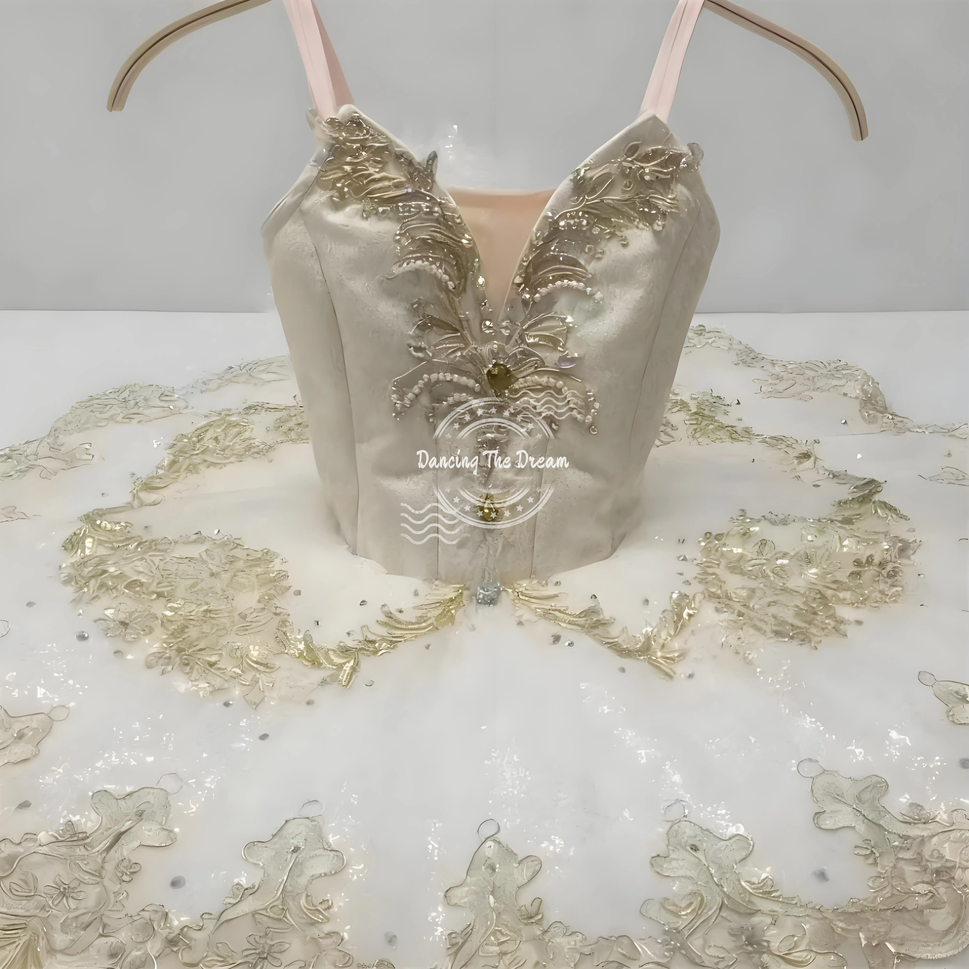 Gaun Pertunjukan Balet Mewah Anak-anak Putih Emas Kostum Tari Elegan untuk Anak Perempuan