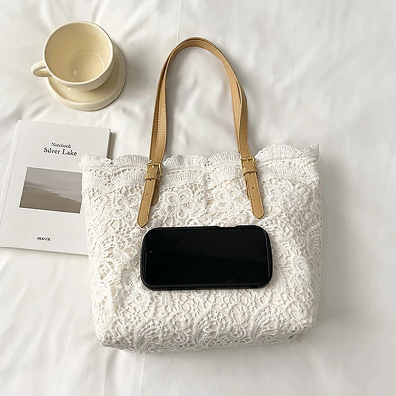 

Chic Lace Design Travel Tote Bag for Women Casual Commuting One Shoulder Bags French Gentle Elegant Beach Handbags Trend