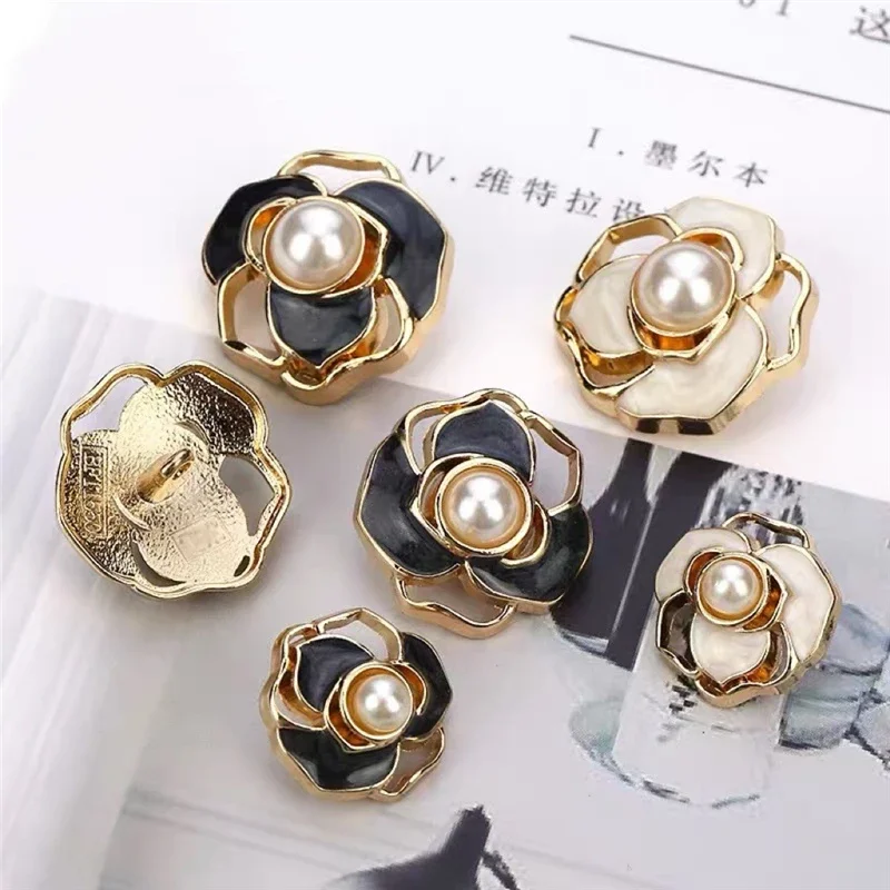 Fashion Hollow Flower Buttons for Coat Super Beautiful Pearl Buttons for Sewing Women's Clothing Decorative Accessories Buttons