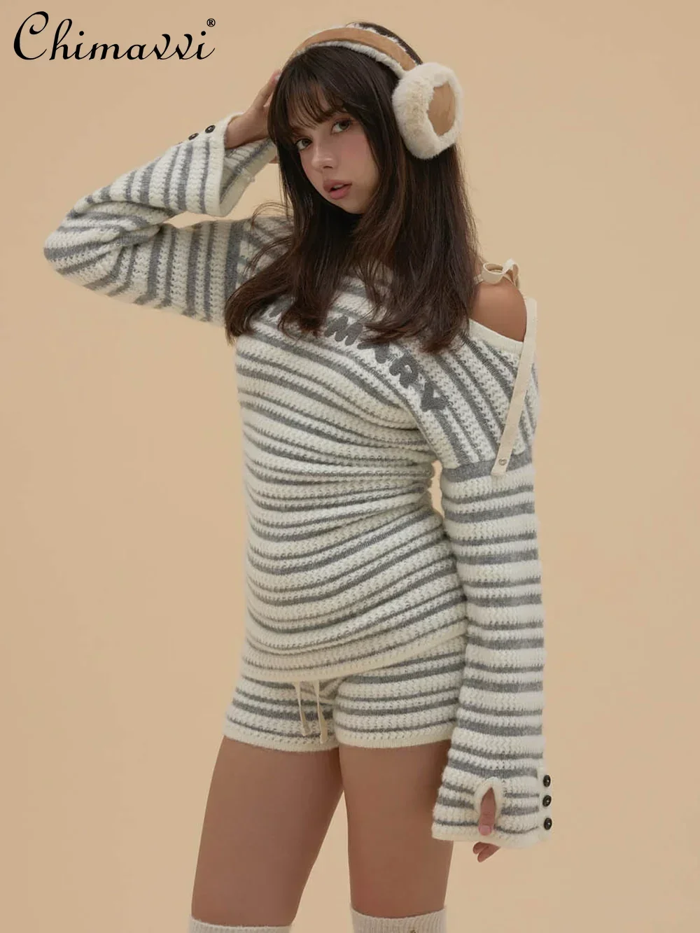 봄가을 신상 여성 스트라이프 니트 세트 긴팔 오프숄더 스웨터 하이웨이스트 반바지 투피스 세트