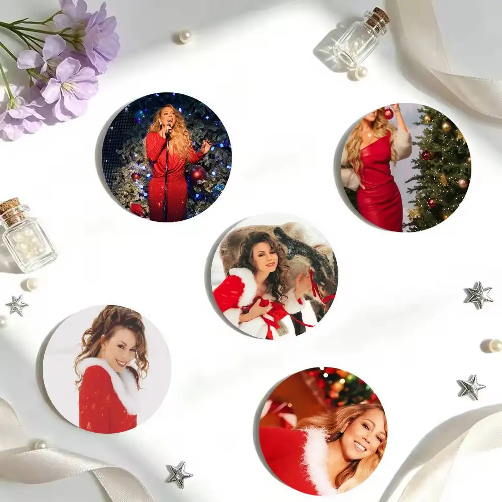 Singer Mariah Carey Merry C-Christmas 25 32 44 58 75mm Round Badges Brooches Lapel Pins Fashion Accessory Holiday Present Gift
