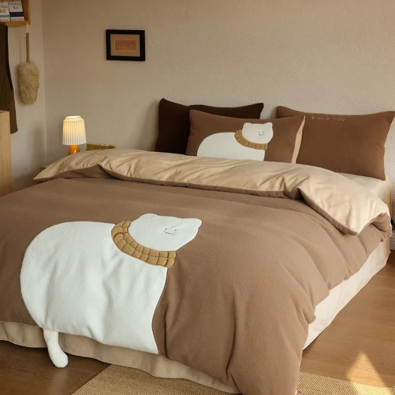 Cute baa baa fleece four-piece set, cartoon sticker embroidered milk fleece thickened warm coral fleece quilt cover bedding