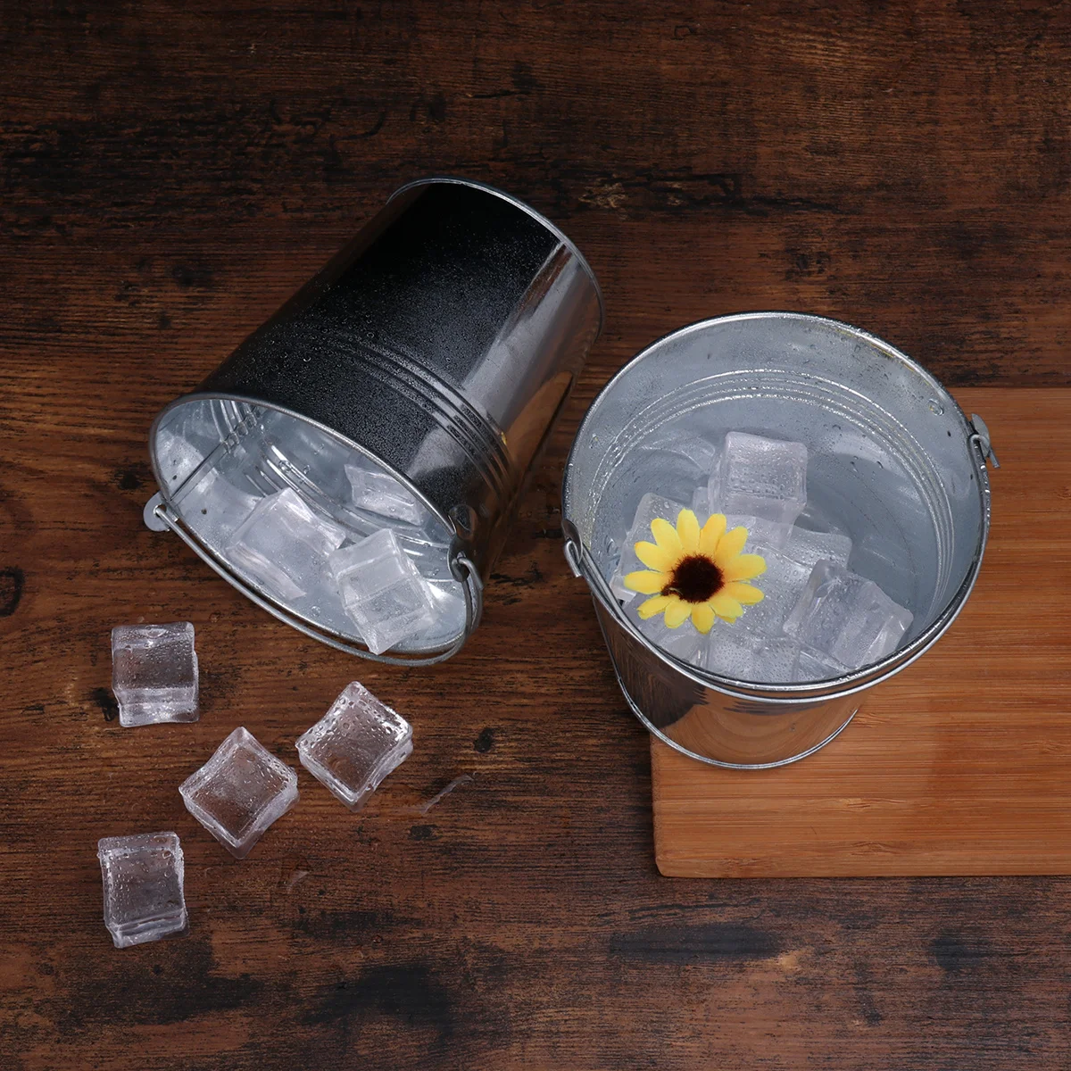 

6Pcs Mini Tin Bucket 10.5x7.2x10.5cm Premium Metal Tinplate Pails for Wedding Party Favors Decorative Storage Tin Pail