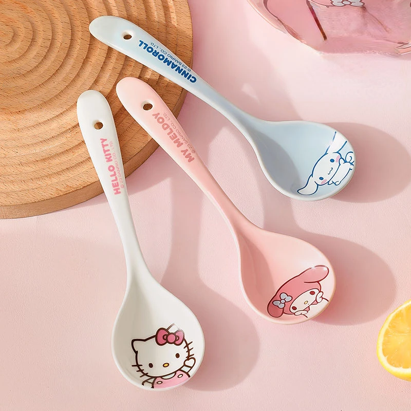 Hello Kitty Kuromi Cinnamoroll Sanrio cucchiaio da bere carino anime periferico grande zuppa cucina di casa cucchiaio di ceramica a manico lungo