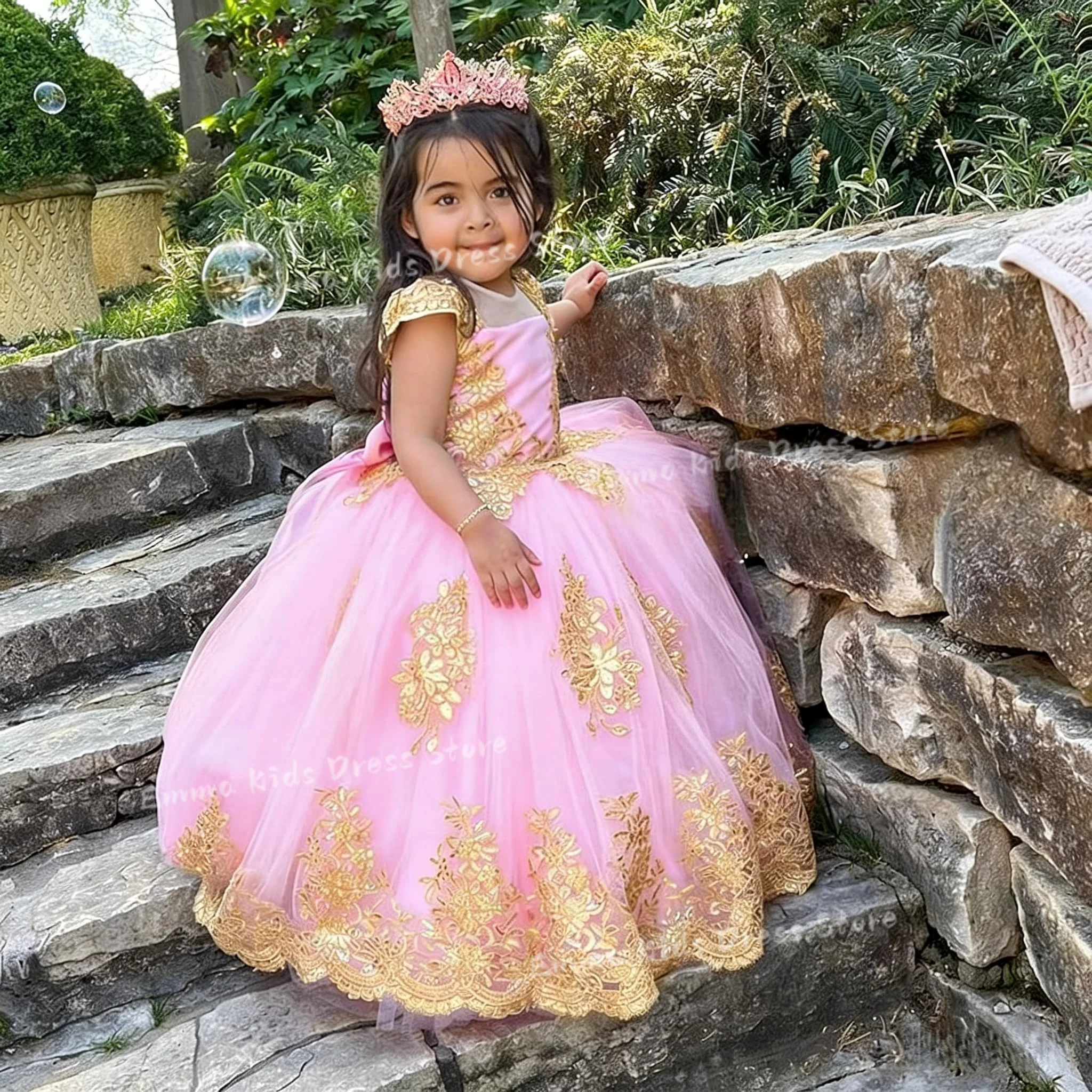 

Flower Girl Dress for Wedding Gold Applique Pageant Dress for Girls with Long Bow Cap Sleeve Girls Ball Gowns