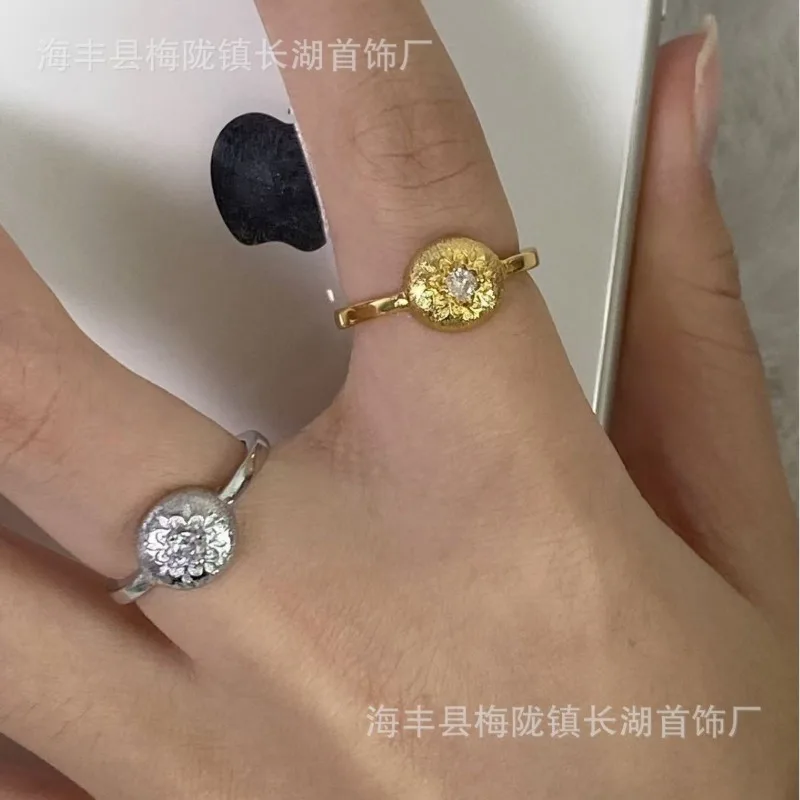 

Средневековое итальянское кольцо с матовой резьбой и бриллиантовой звездой, женское кольцо с покрытием из 18-каратного золота, изысканное овальное тканевое кольцо с ветром