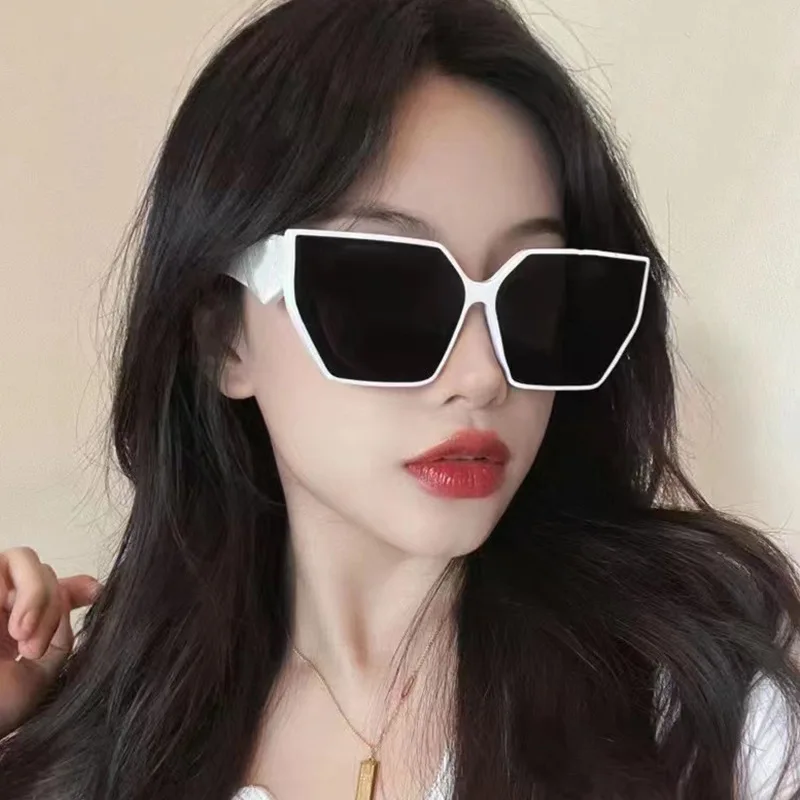 New 2023 Small Sunglasses Women Trendy Brand Sun Glasses Female Designer Vintage Eyewear Men Square Glasses UV400 Oculos De Sol