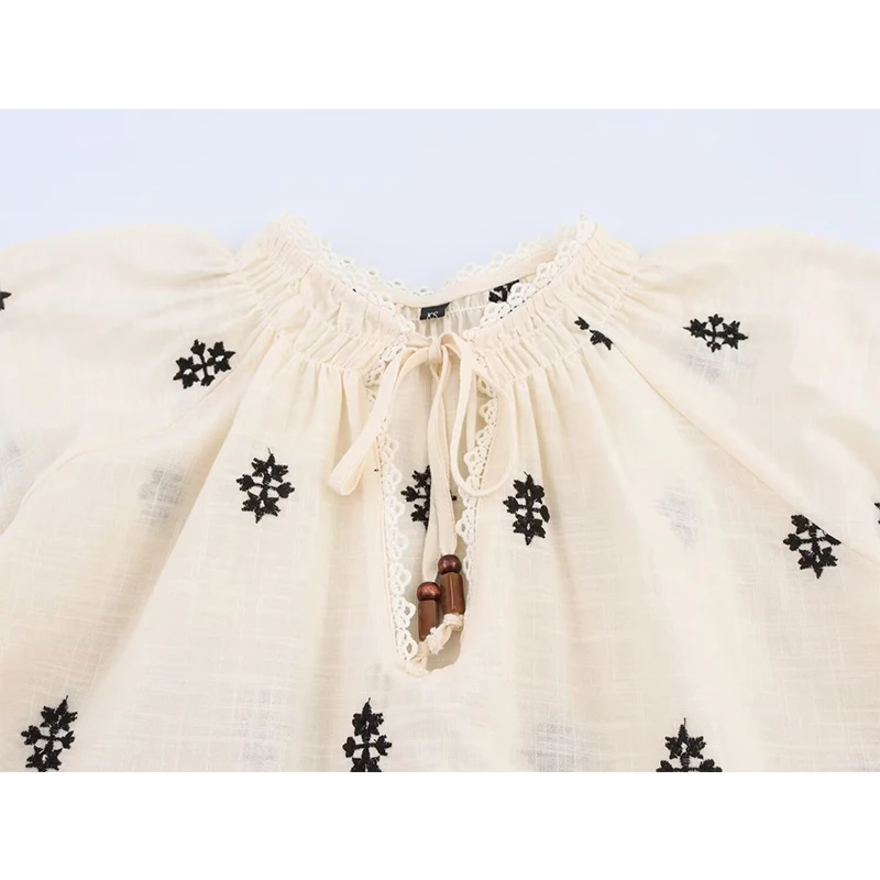 YENKYE Nieuwe 2025 Vrouwen Vintage Bladerdeeg Mouw Lace Up Ronde Hals Borduren Blouse Casual Los Shirt Zomer Tops