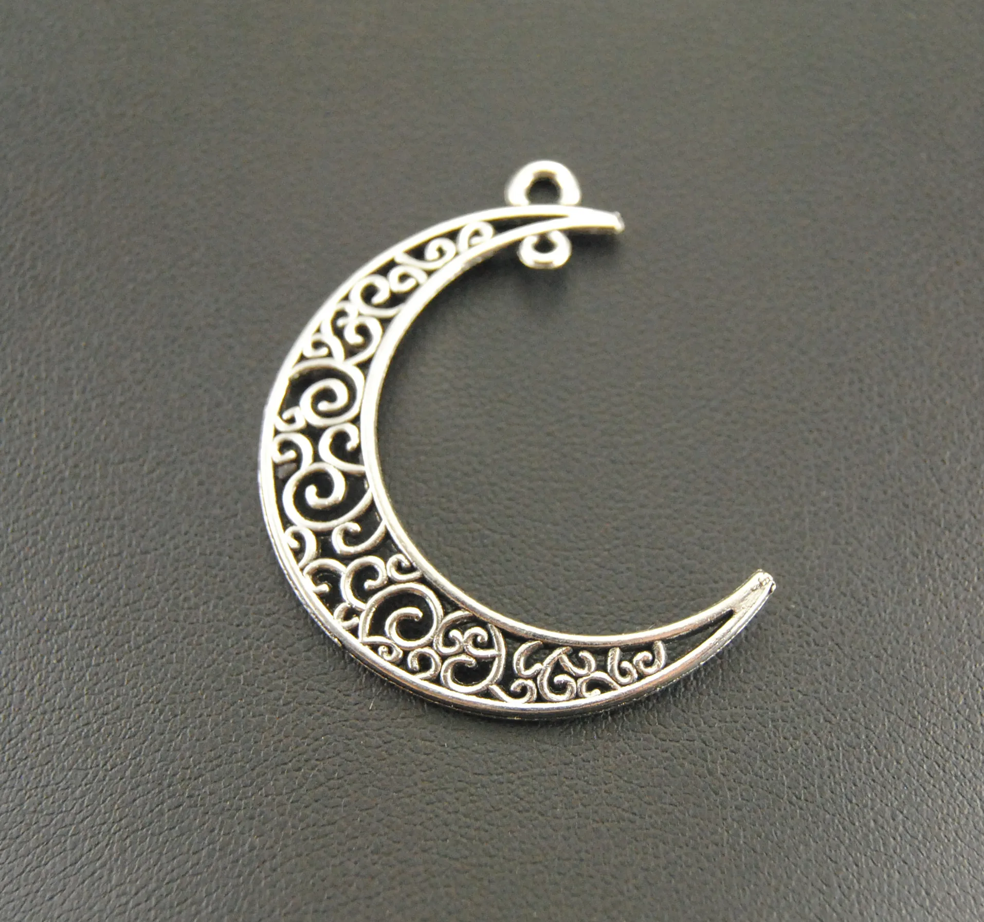 20 pcs 32x38mm Alloy Metal Filigree Moon Shape Earring Findings Charm Pendant