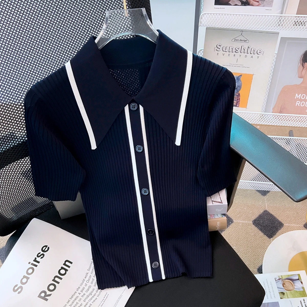 

Премиум-топ из трикотажа Slim Fit с цветными вставками и воротником, необычная версия, женский повседневный летний топ