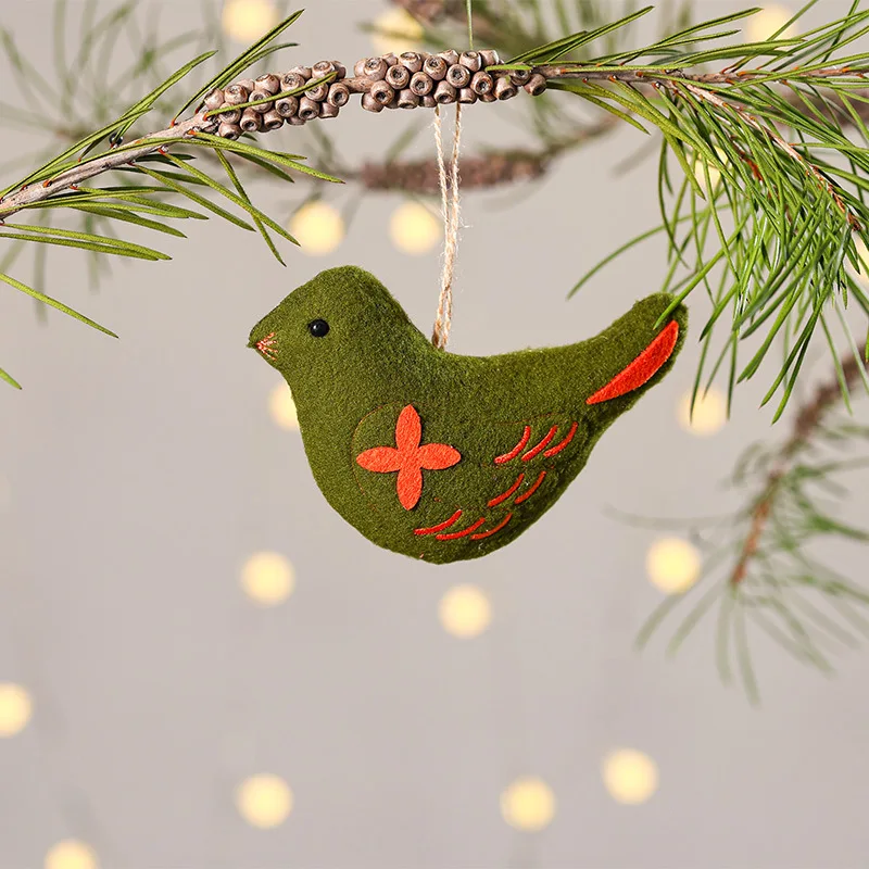 

1Pcs Plush Christmas Wreath Decoration Window Door Hanging Scene Arrangement Christmas Bells Plush Flowers Fabric Hangings
