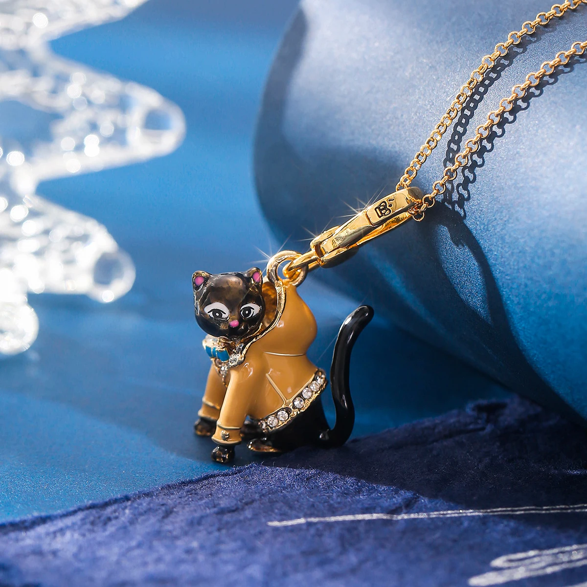 

1Pc Diamond-encrusted Exquisite Enamel Glaze Kitten Pendant Cute Pet Animal Lovely Black Cat Men And Women Couple Gift Jewelry