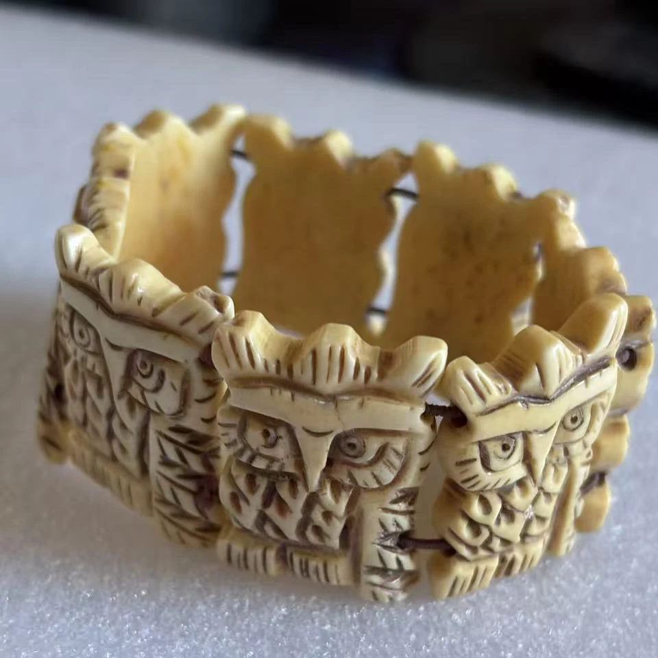 Owl-patterned skull and tortoise bone carving bracelet with traditional carving craftsmanship