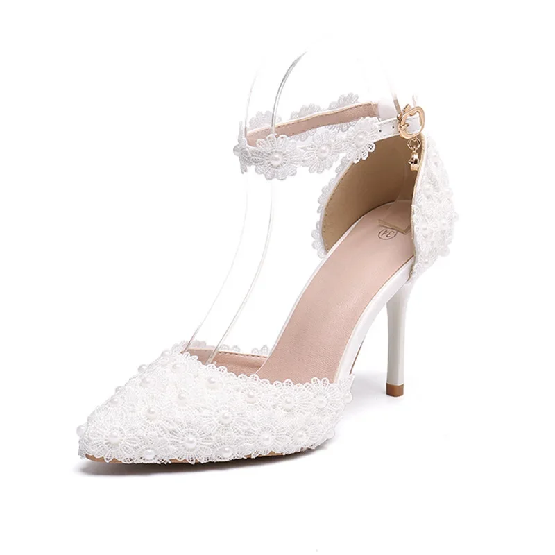 

Новинка 2024, туфли на одной платформе с пряжкой и неглубоким носком, женские кружевные свадебные туфли на высоком каблуке с острым носком