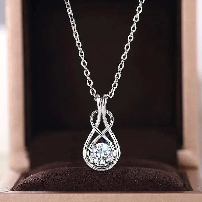 Elegant Classic Cross Pendant Necklace Fashionable Infinite Line Design Zircon Inlaid Sparkling Personalized Jewelry Accessory