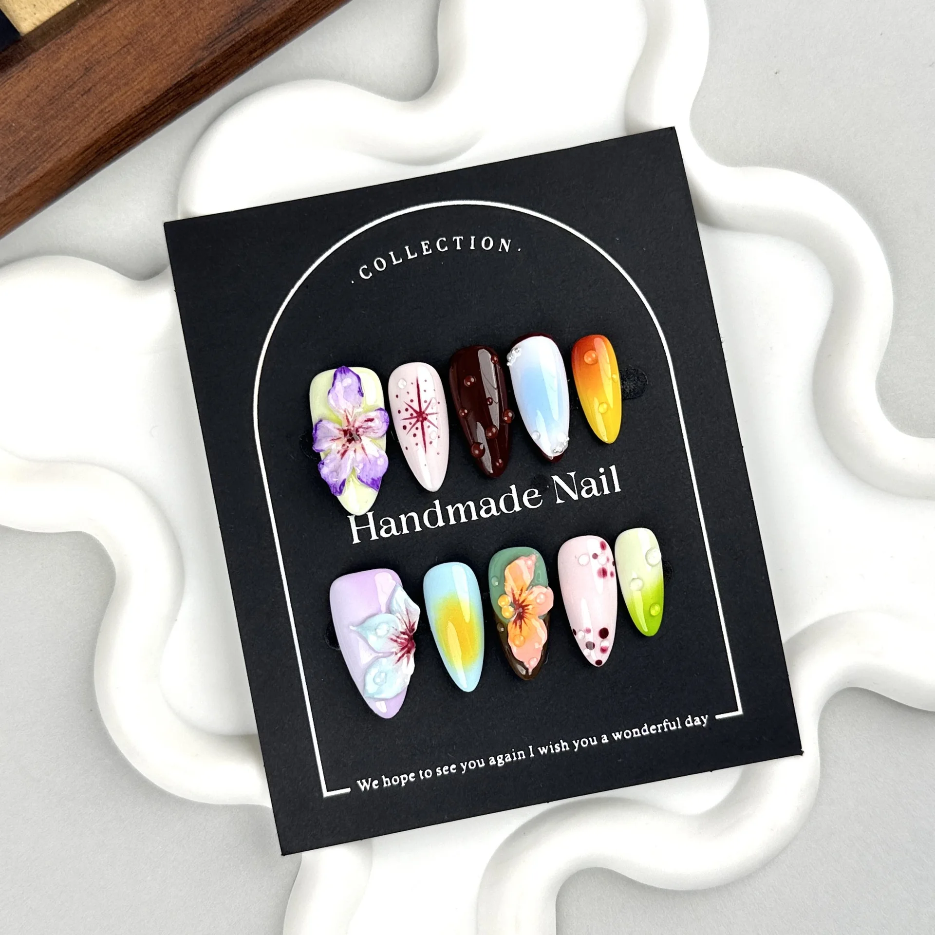 Imprensa artesanal em unhas 3d mão esculpida flores design unhas falsas wearable cobertura completa especiarias meninas em forma de amêndoa dicas de unhas falsas