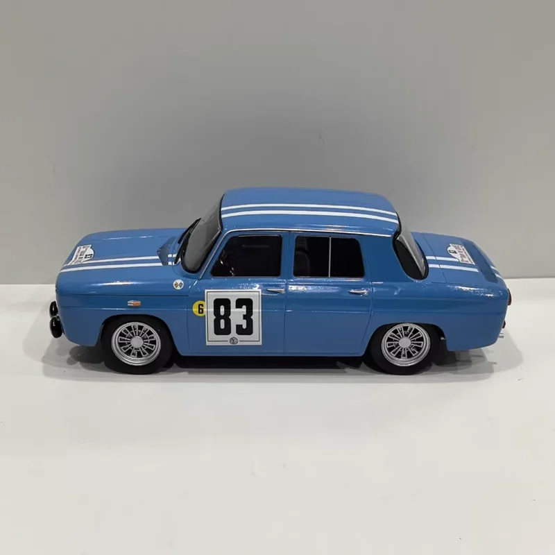 Defective Die-cast 1:18 Scale RENAULT 8 GORDINI NO.83 Simulation