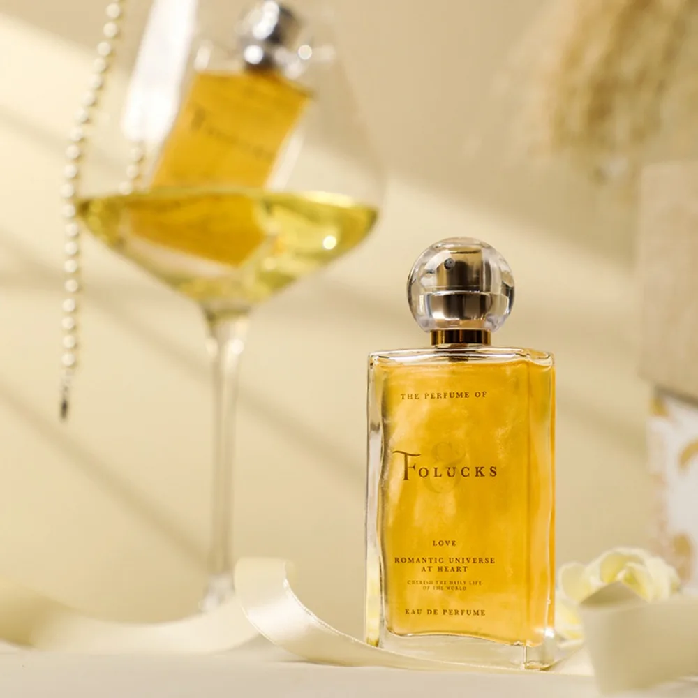 A fresh and natural floral-fruity fragrance from the Haute Couture collection; a long-lasting women's,50ml, high-quality perfume