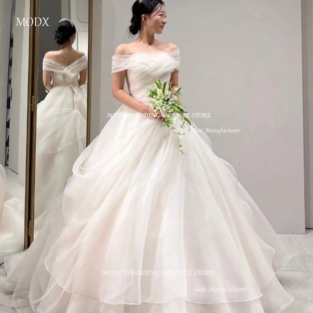 

MODX Tiered Elegant Korea Wedding Dresses Off Shoulder Organza Ivory Korea Simple Custom Made Brides Gowns Women Bridal Dress
