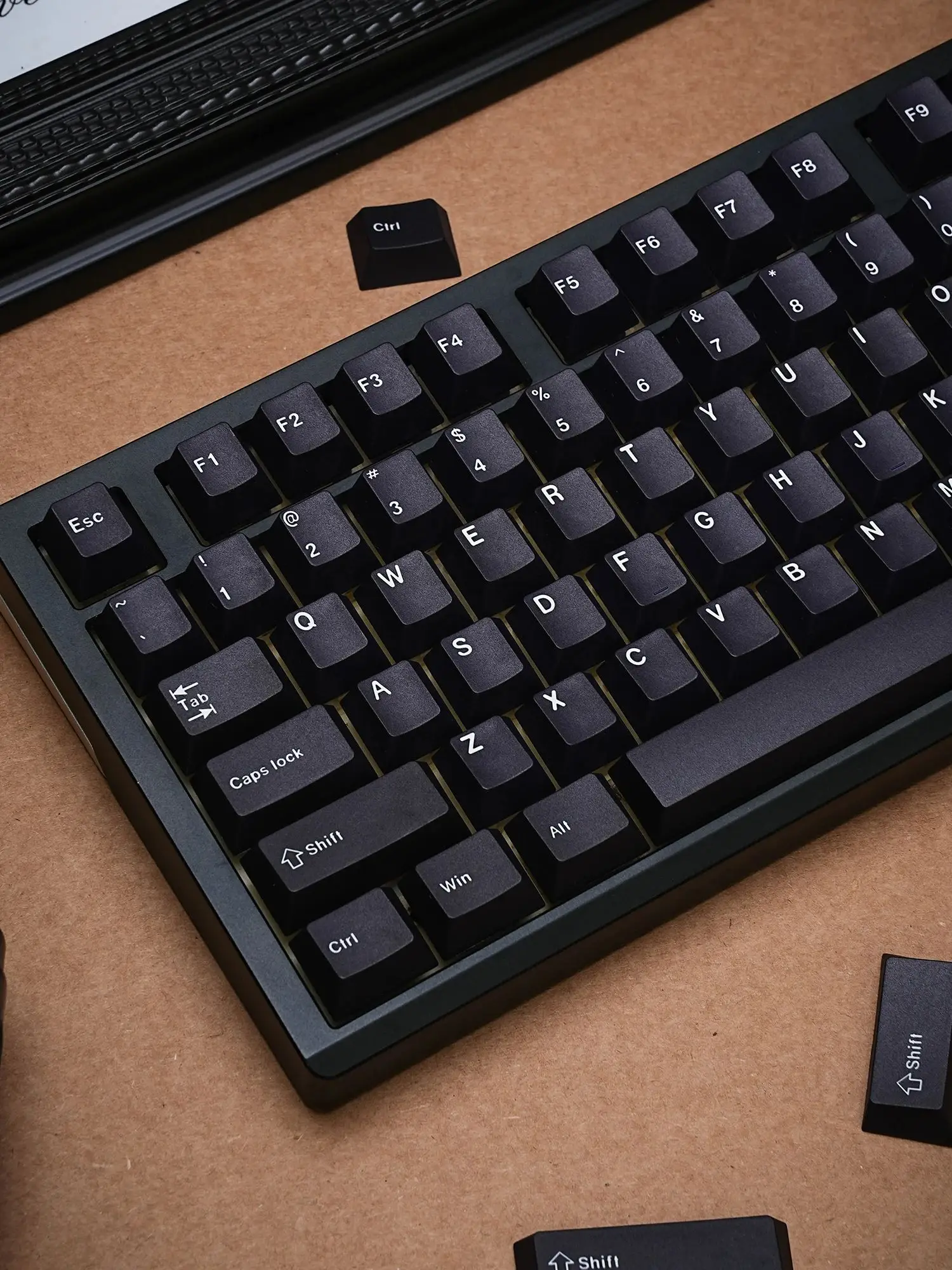GMK WOB Tastenkappen Dye Sub Deutsch Koreanisch Spanisch Arabisch Französisch Russisch Abnt-2 Großes Set 143 Tasten für mechanische Tastatur