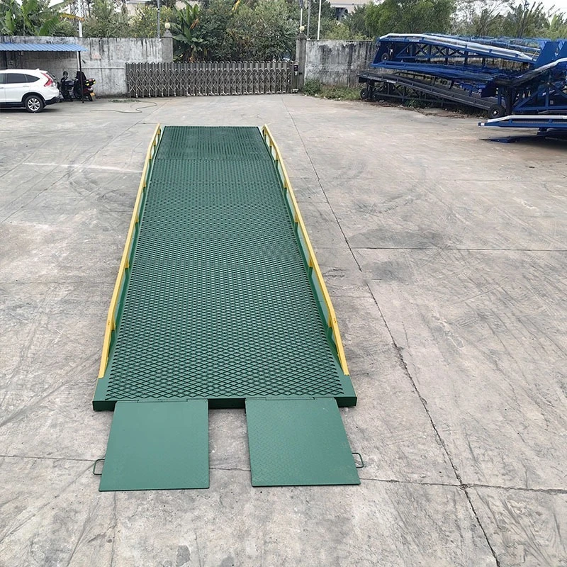Mobile mechanical boarding bridge support legs, warehousing and logistics loading and unloading platform