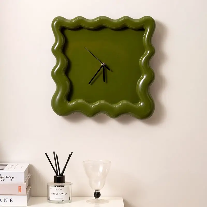 Simple Living Room Decorative Painting Clock Dining Room Wall Hanging Clock Biscuit Shape Desktop Clock Watch Home Decoration