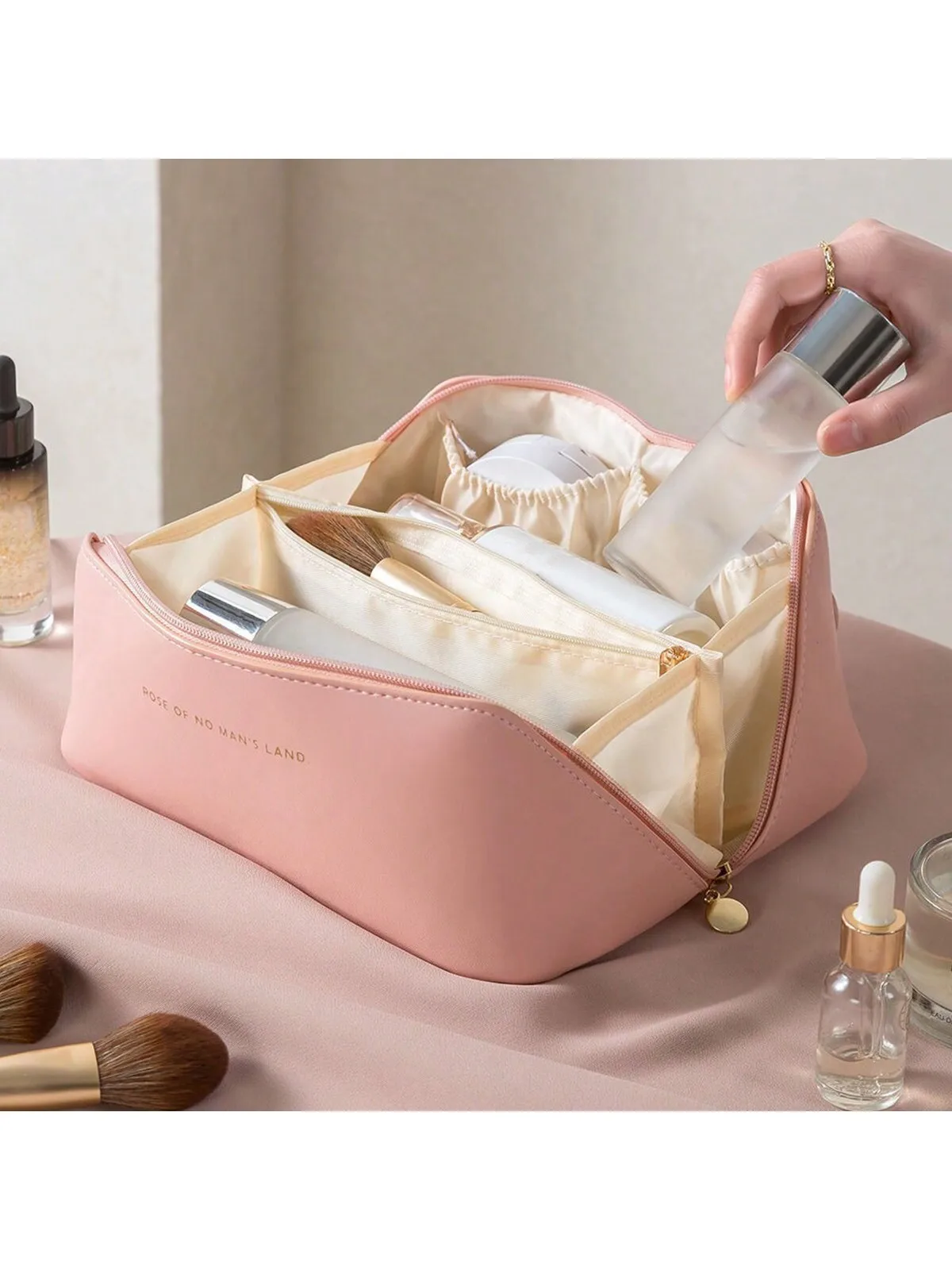 Large Capacity Travel Cosmetic Bag Portable Leather Cosmetic Bag Women Bathroom Wash Bag Multifunctional Toiletry Kit