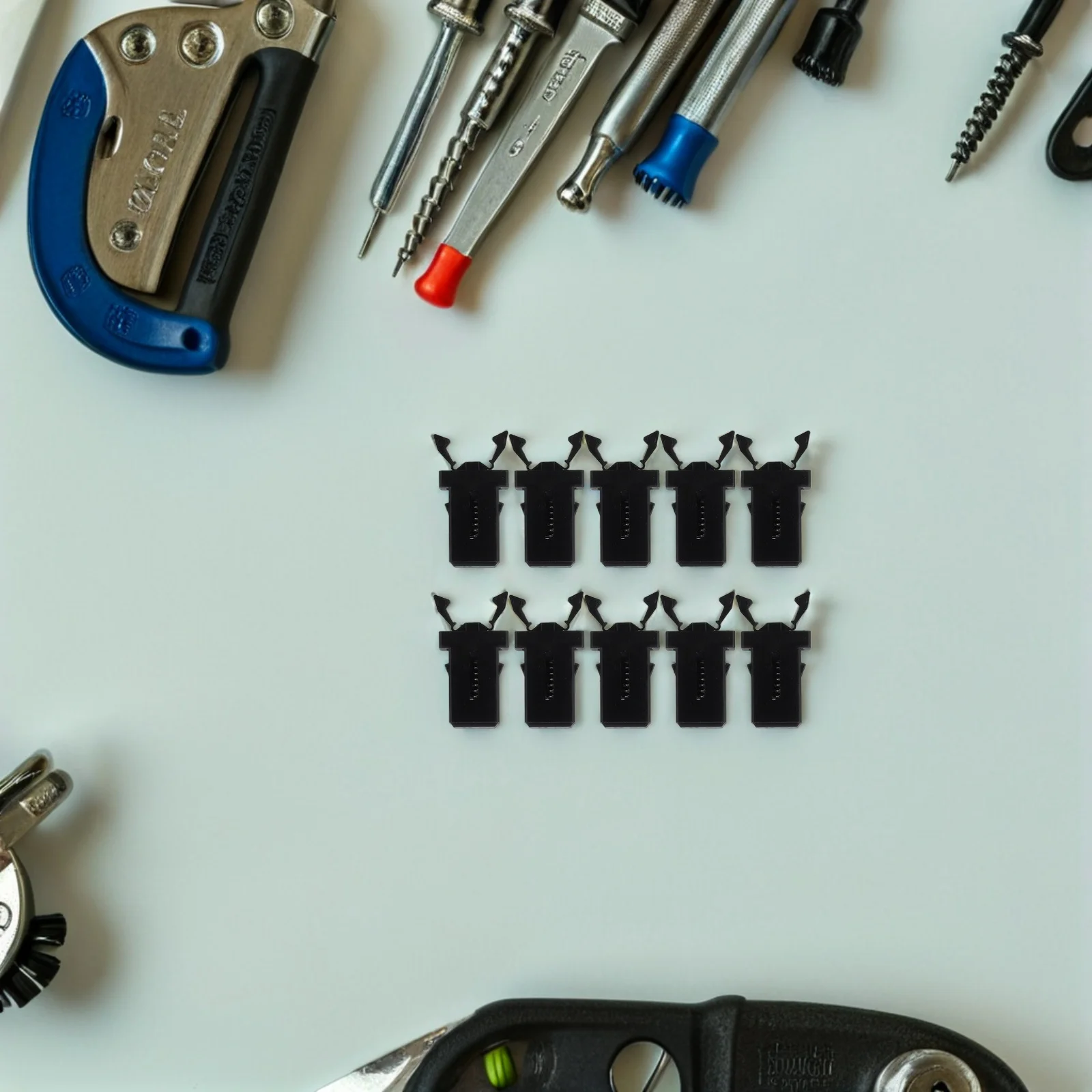 

10Pcs Press Latch Buckles Trash Can Replacement Buckles Universal Garbage Bin Lock Clips Trash Can Latch Trashcan Lock