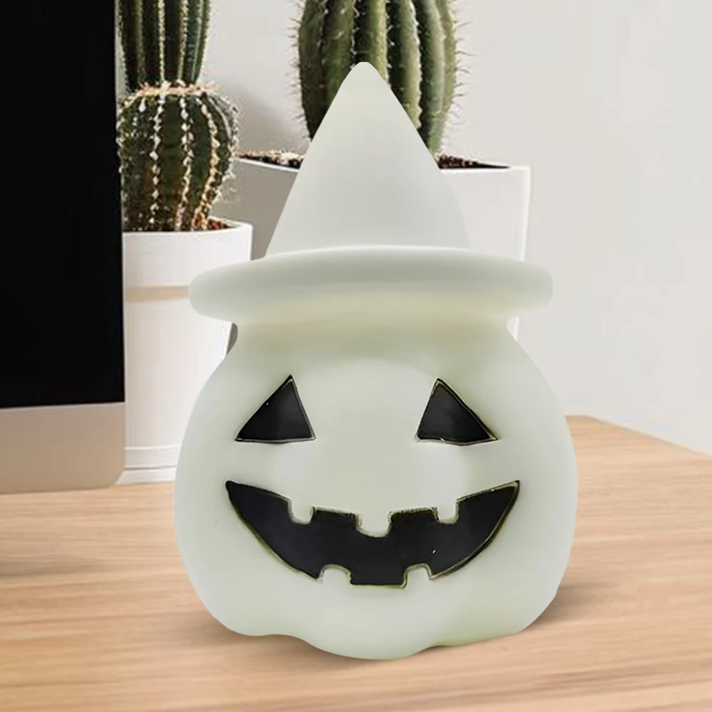 Cute Halloween Nightlight Battery Operated Novelty Flash Pumpkin Lamp Toy Halloween LED Pumpkin Lights Room Decoration Props