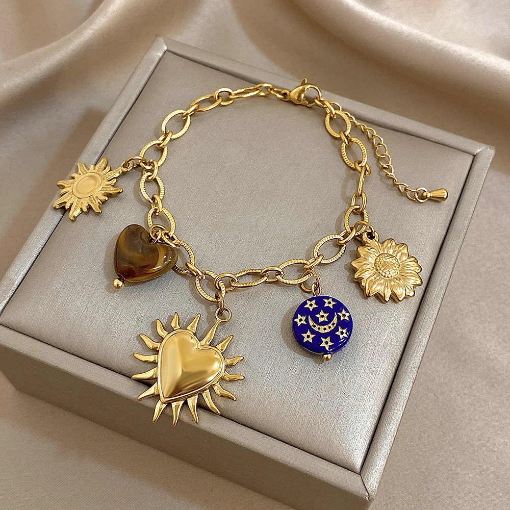 

DODOHAO Trendy Waterproof Stainless Steel Chain Bracelet for Women Vintage Heart-shaped Flower Sun Pendant Bracelet Jewelry Gift