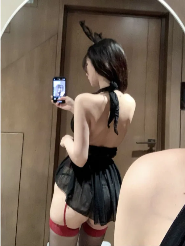 여름 패션 여성 의류 2024 새로운 섹시하고 달콤하고 귀여운 소녀 스타일 넥타이 레이스 패턴 오프 백 주름 우아한 드레스 DM12