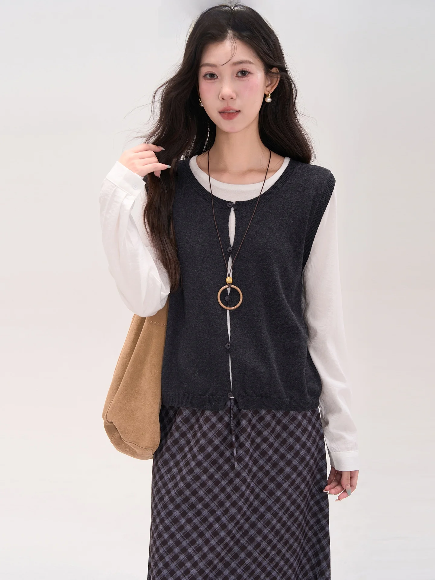 

Heme Autumn Oversize Sugar Content Exceeded Long Sve round Ne Knitted irt Casual Sle Fake Two-Piece Top for Women
