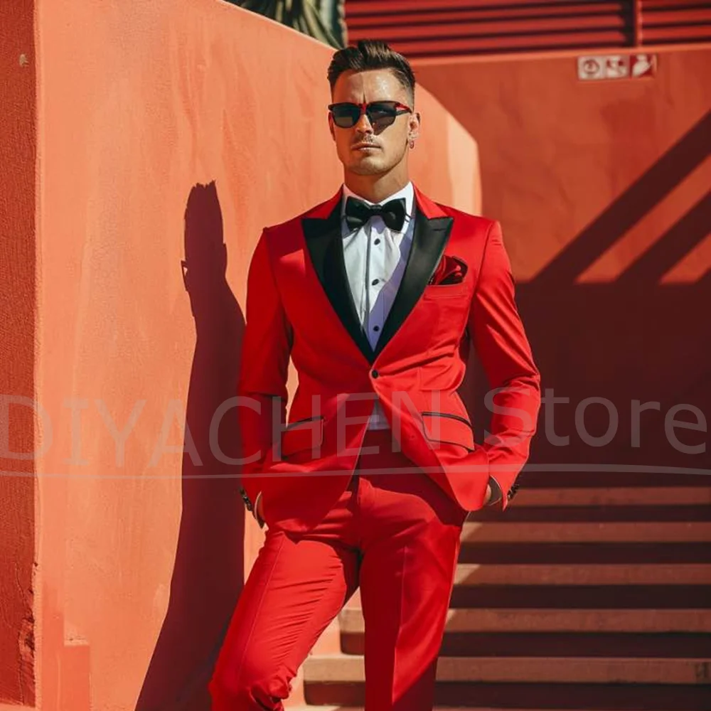 

Мужской красный костюм с черными остроконечными лацканами, комплект из двух предметов, стильный костюм для жениха, свадьбы, выпускного вечера, высококачественные костюмы на заказ