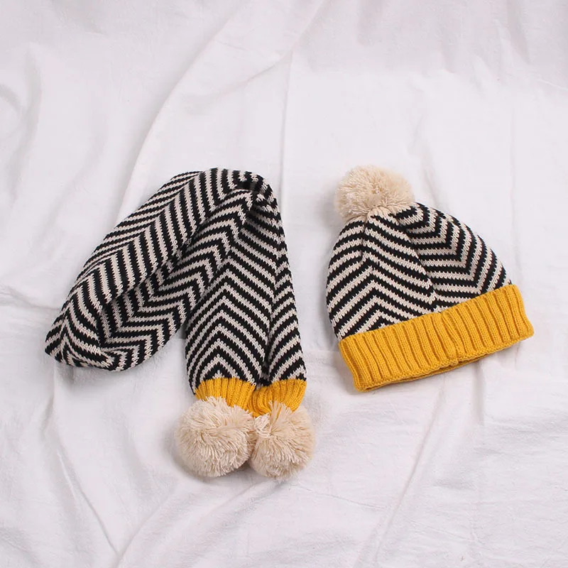 2022 Autumn and winter children\'s hat scarf set baby wool hat boys and girls striped warm cover hood scarf two-piece set beanie