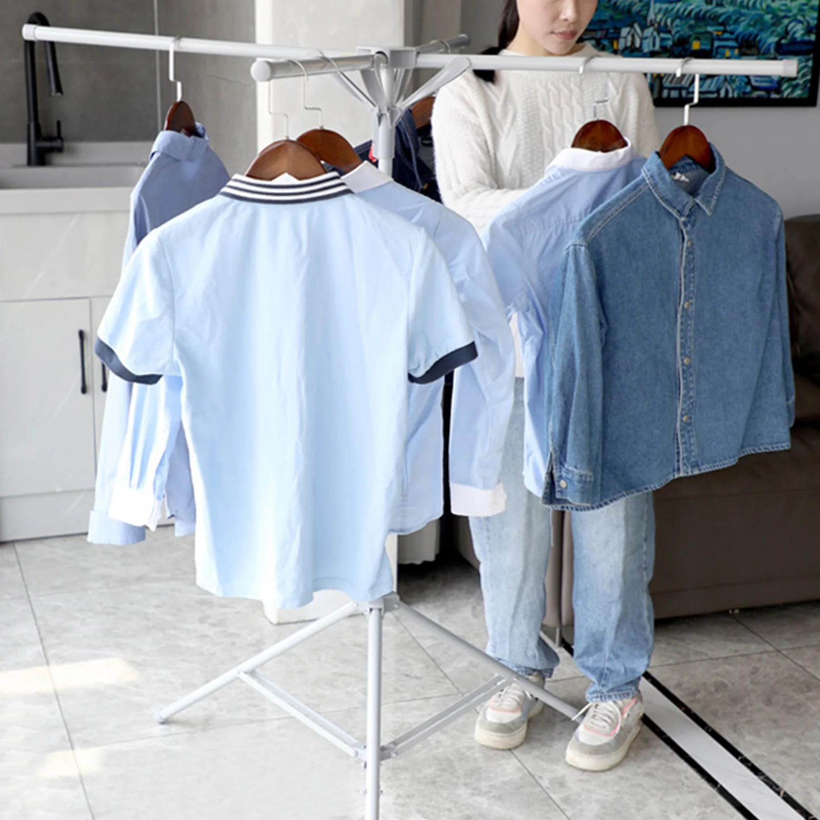 

Складная сушилка для одежды на треноге, регулируемая по высоте, портативная, 51.18-70.87 дюймов, для сушки белья