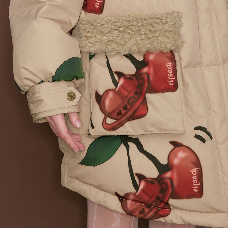 ELFSACK Damen Parka Daunenjacke Winter Pelzkragen Kirschdruck Übergroßer süßer cooler lässiger warmer Mantel