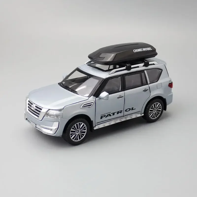 Escala 1:32/modelo de juguete de Metal fundido a presión/SUV de Japón Nissan Patrol/coche de sonido y luz/tirar hacia atrás/Colección educativa/regalo